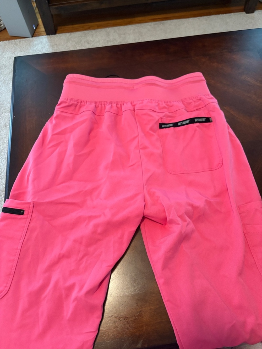 Grey’s Anatomy Scrub Jogger Pants - Picture 4 of 4